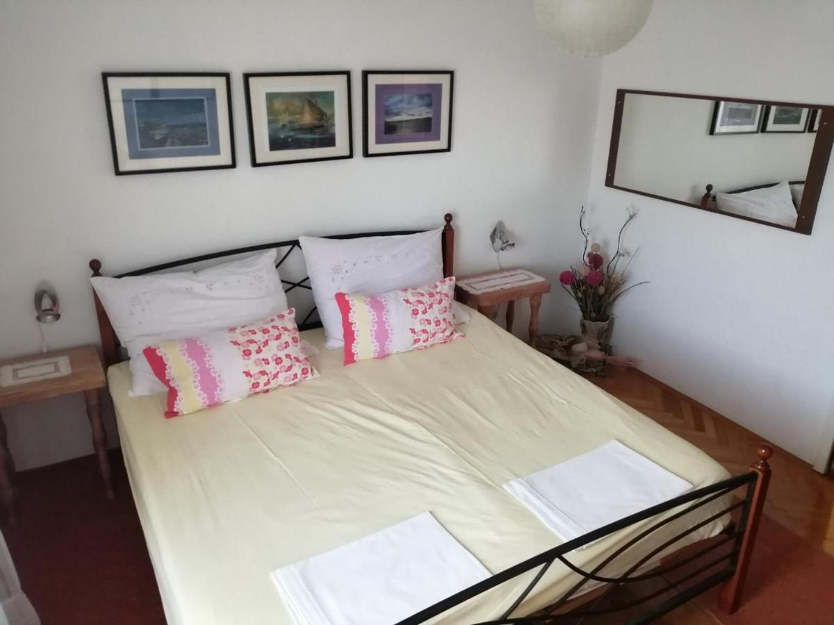 Appartement Apartman Mira à Baška Extérieur photo